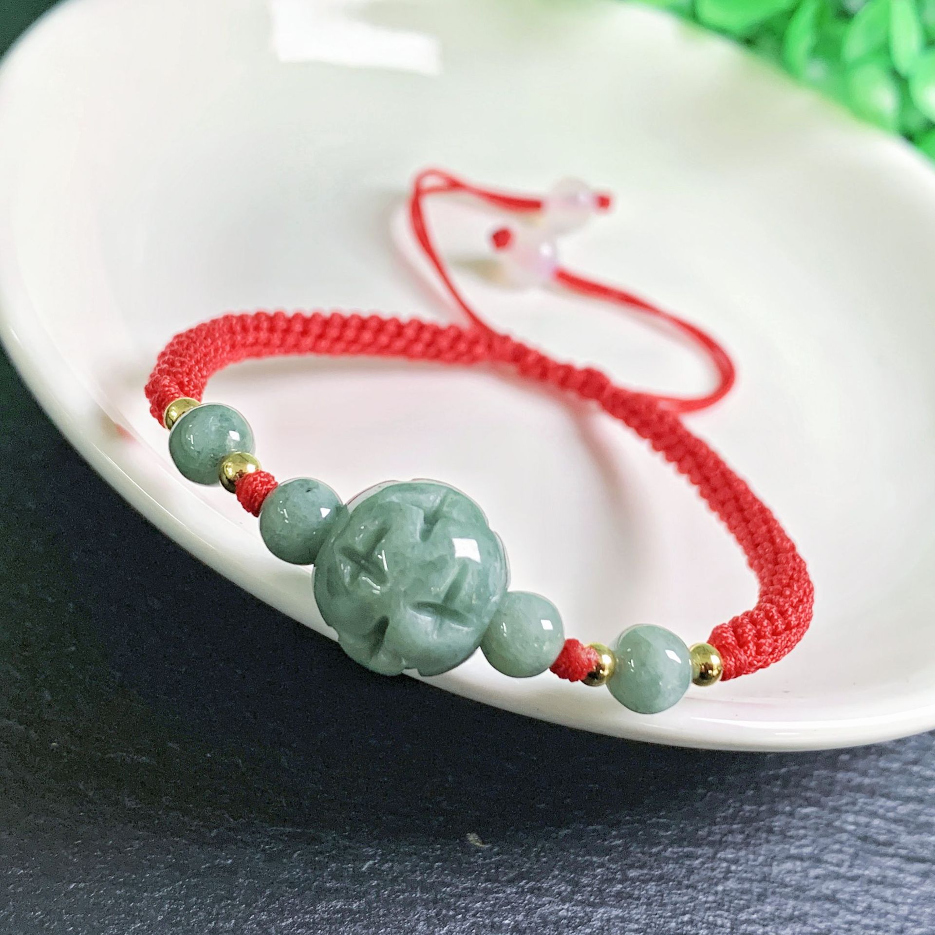 Un Bracelet de perles sculptée - Bracelets avis et prix